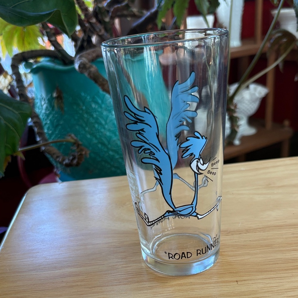 VTG 1973 Road Runner Pepsi Collector Series Glass - Looney Tunes 16oz